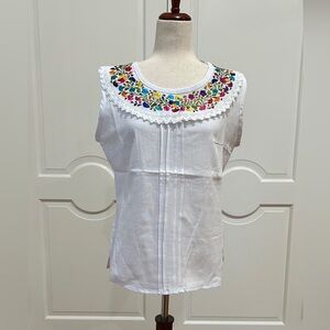 Artisanal Mexican top made with San Antonino Embroidery 100% by hand.